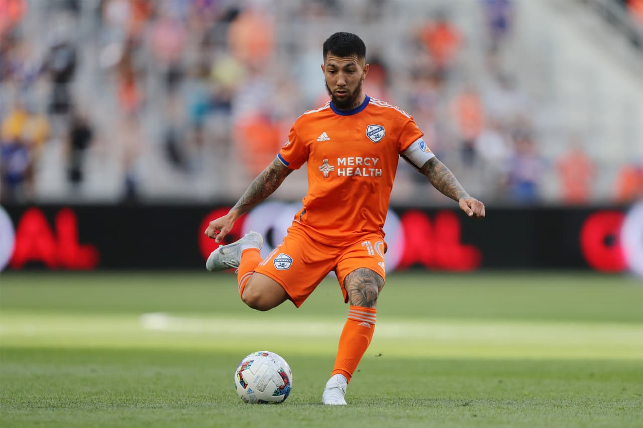 Luciano Acosta abrió el marcador para el conjunto local.
<br>