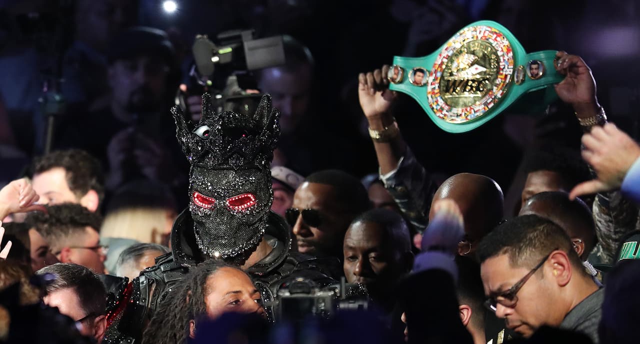 Wilder aseguró que perdió con Fury por el peso de su indumentaria