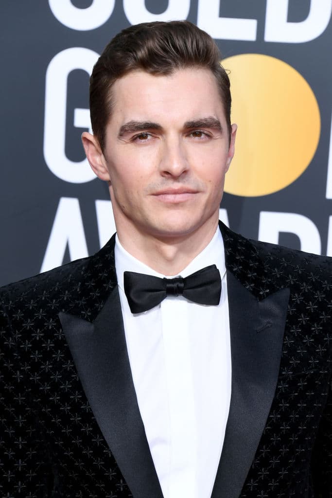 Fright Night (2011) - Durante el último curso en el instituto, Charlie Brewster parece haber alcanzado todos sus objetivos: es un brillante estudiante y sale con la chica más deseada. Sin embargo, por culpa de su popularidad, ha comenzado a dejar de lado a su mejor amigo.
<br>