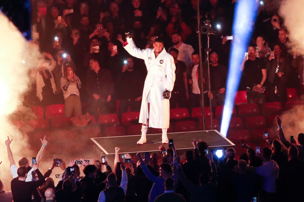 Mucho ruido y poca acción: Anthony Joshua retuvo su invicto en Cardiff 