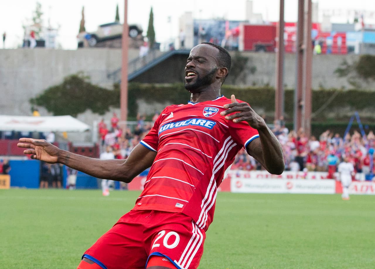 Primer triplete de Roland Lamah en FC Dallas y la MLS. El belga -fundamental en la victoria por 6-2 de FC Dallas a Real Salt Lake- se ganó por mérito propio estar en el XI ideal de la semana. (USA Today Images)