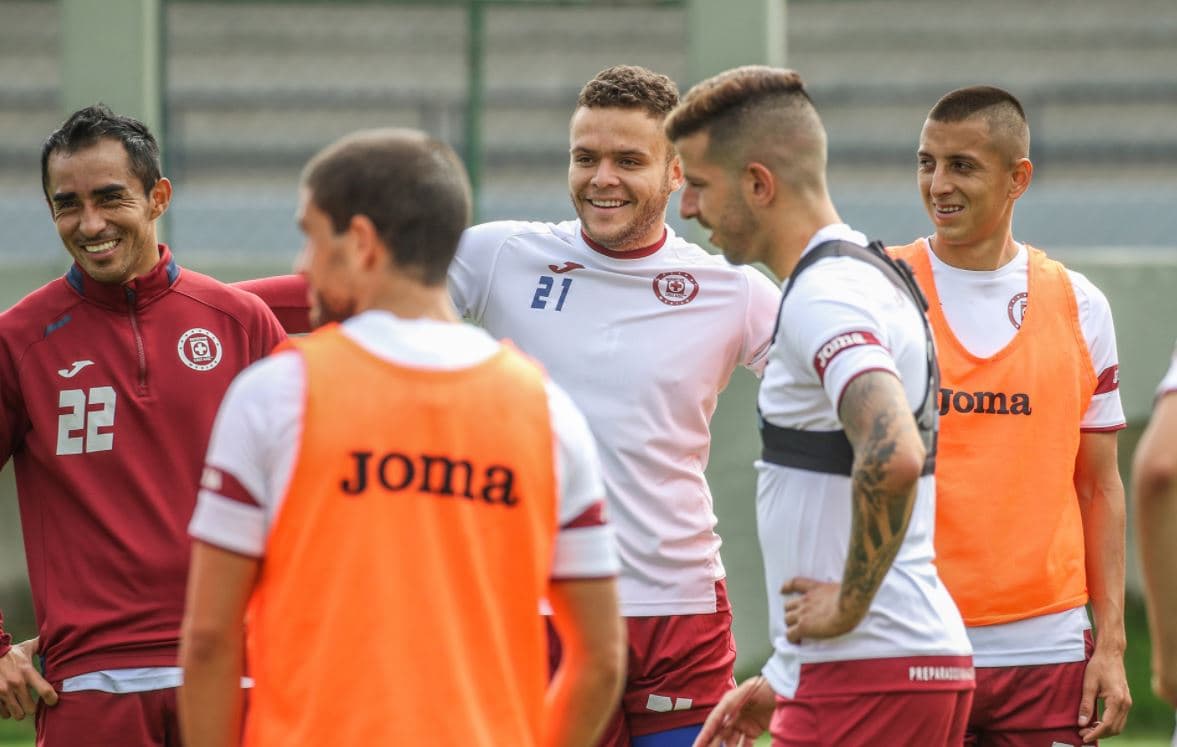 Cruz Azul recupera a 'Cata' Domínguez, sin Yoshimar Yotún para Jornada 6