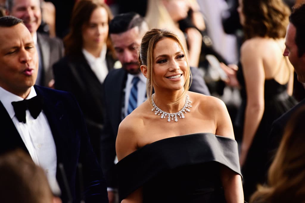 Gigli (2003) - A Gigli, un inepto matón que hace pequeños trabajos por las calles, la mafia le encarga un nuevo trabajo: secuestrar al hermano de un prestigioso fiscal californiano.
<br>