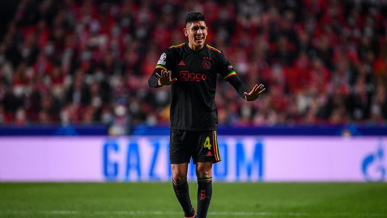 Ajax frena salida de Edson Álvarez a Chelsea