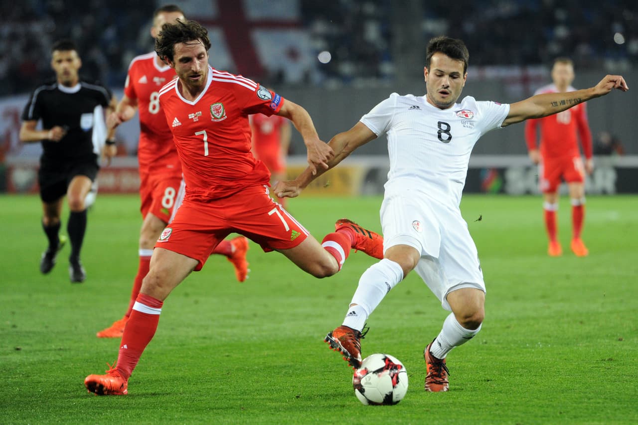 El primer tiempo se fue con la igualdad entre ambos equipos, sin mayor novedad ante la preocupación visitante.