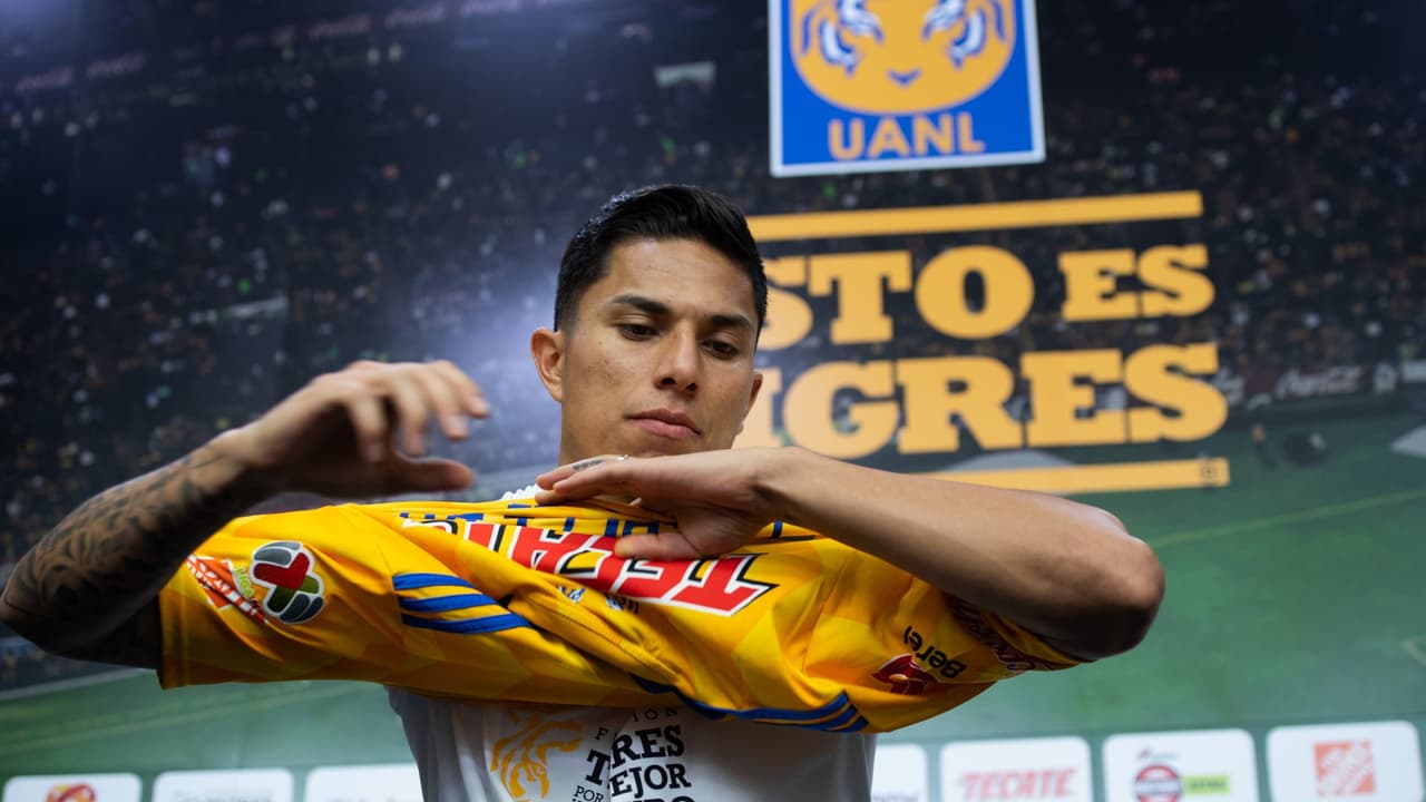 Carlos Salcedo ya entrenó con Tigres