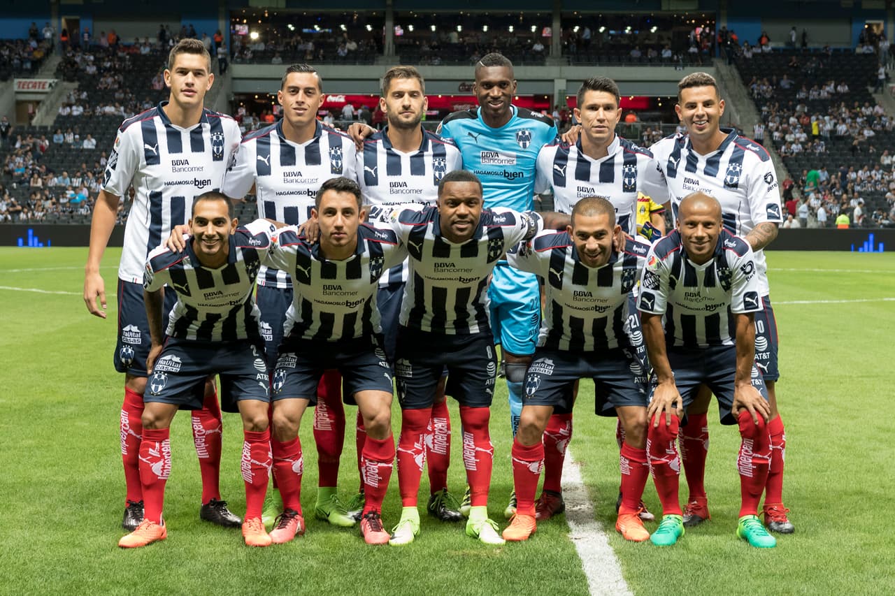 Monterrey, el local, dispuso de lo mejor de su nómina, la misma que tiene al equipo regiomontano en el tercer lugar de la Liga MX.
