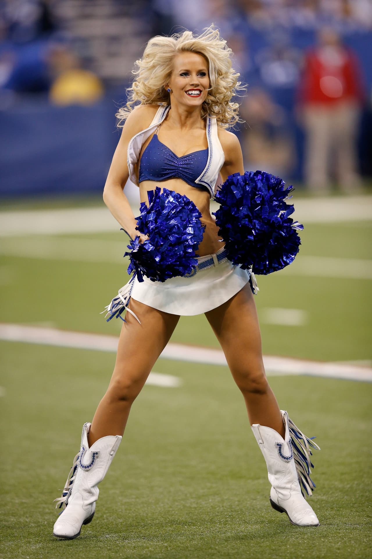 Porristas rubias, trigueñas, morenas, pelirojas, todas ellas nos dejaron con la boca abierta en la Semana 17 NFL.