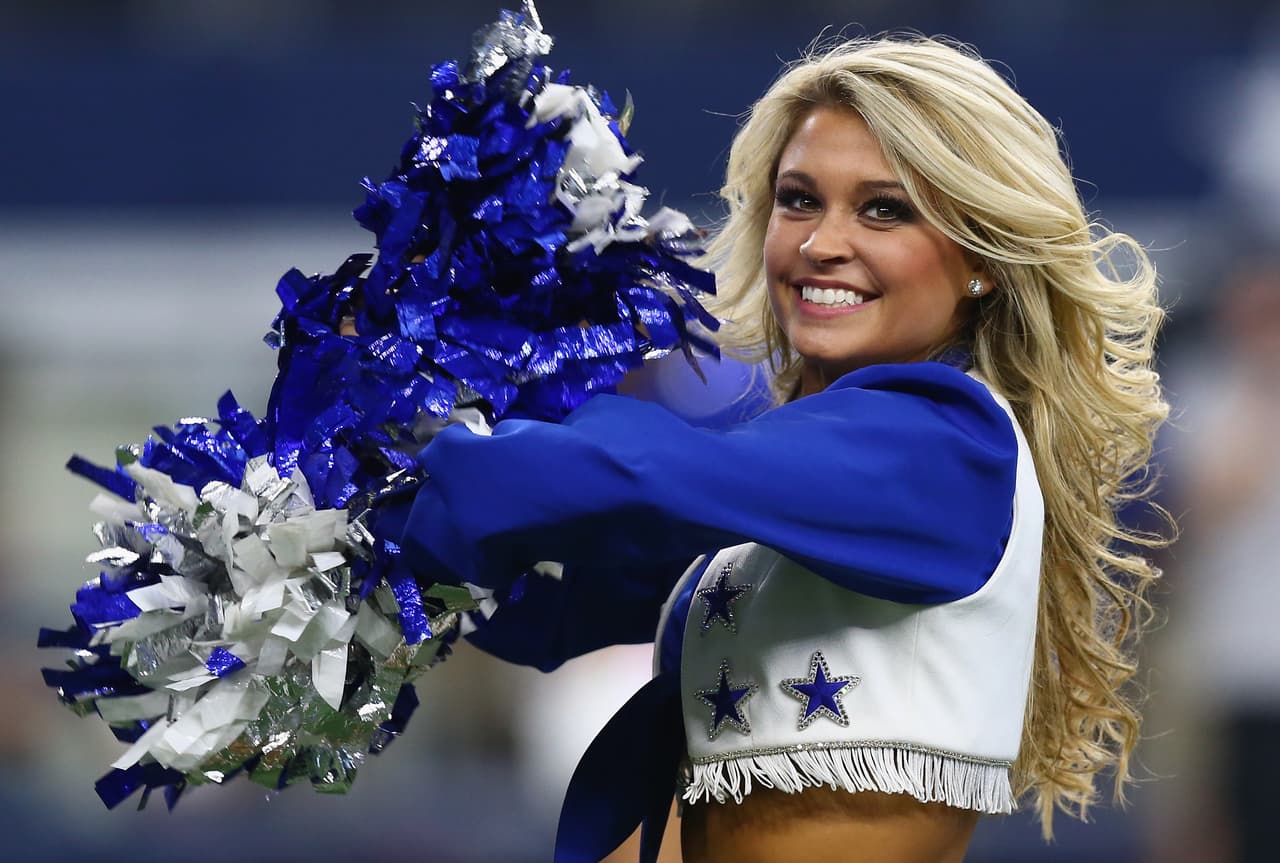 Porristas rubias, trigueñas, morenas, pelirojas, todas ellas nos dejaron con la boca abierta en la Semana 17 NFL.