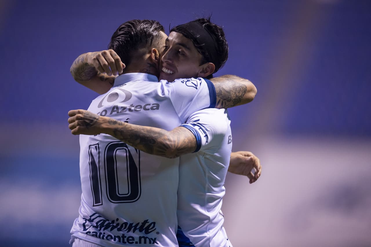 Con un gol de vestidor de Omar Fernández al minuto 1 y con autogol de Andrés Mosquera, la Franja pega primero y toma una importante ventaja para la vuelta.