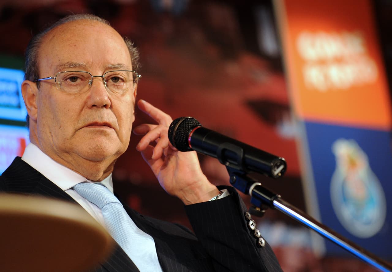 Socios de Porto reeligen a Pinto da Costa como presidente a sus 82 años