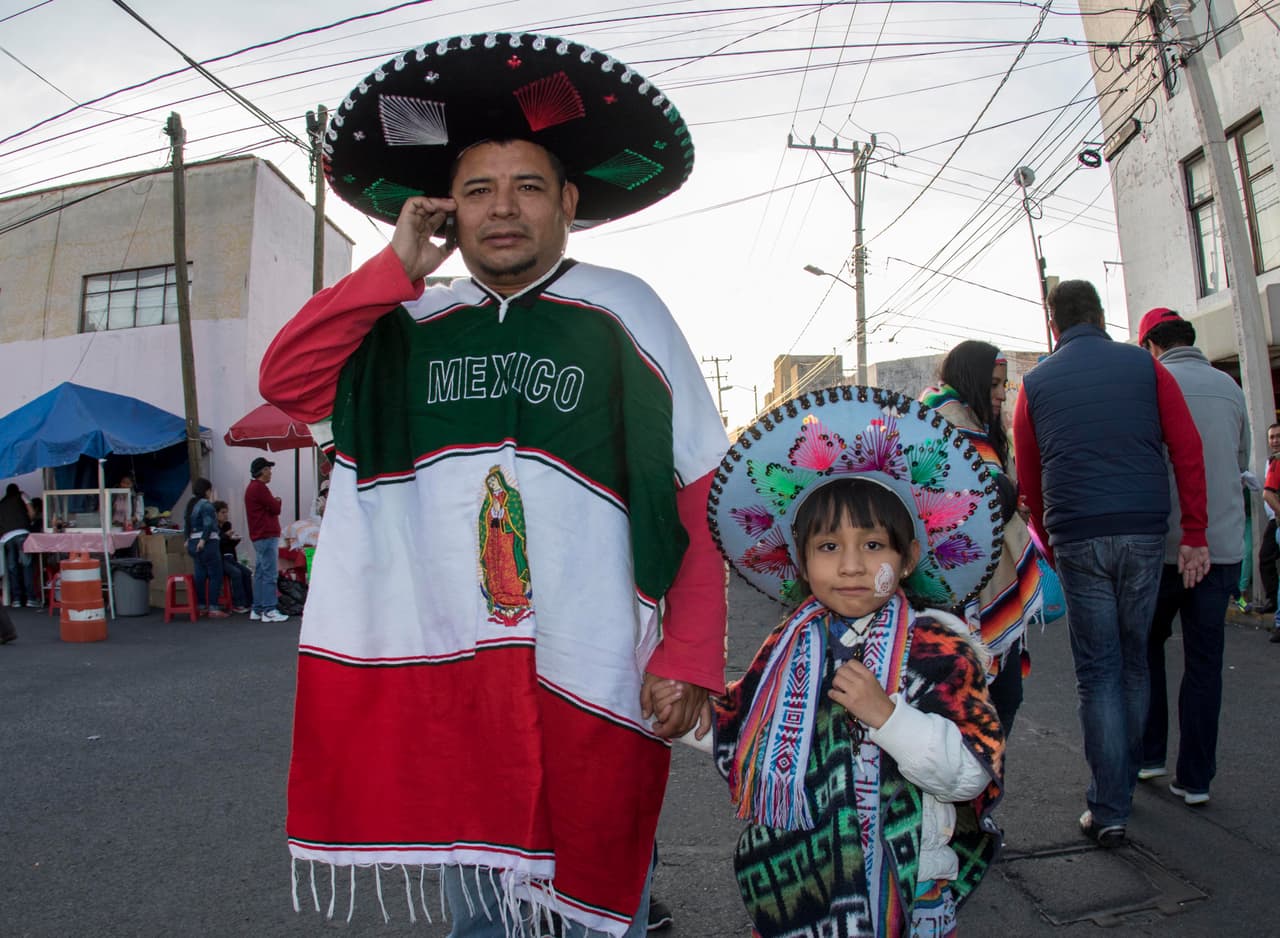Gran ambiente y colorido se vivió en la Bombonera con el partido entre México y Panamá.