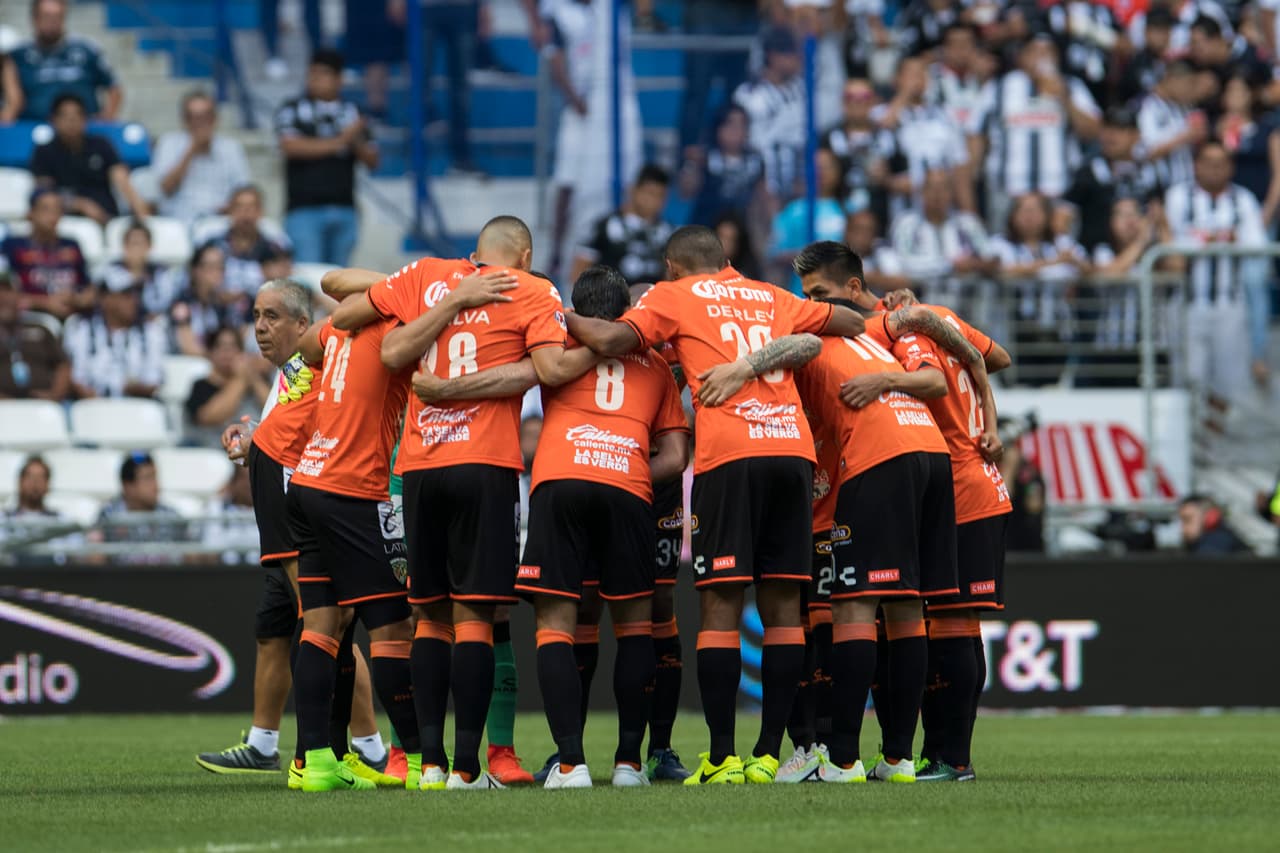 Jaguares se reune antes del inicio del encuentro. Ante situaciones de crisis, la unión de grupo puede ser la diferencia.