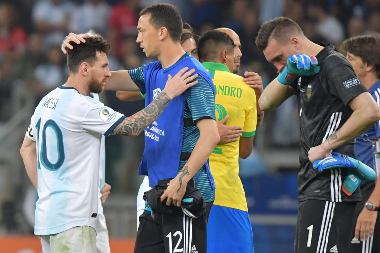 Sus buenas actuaciones le valieron ir a Copa América 2019 con la Albiceleste de Lionel Messi, el mejor futbolista de la historia.