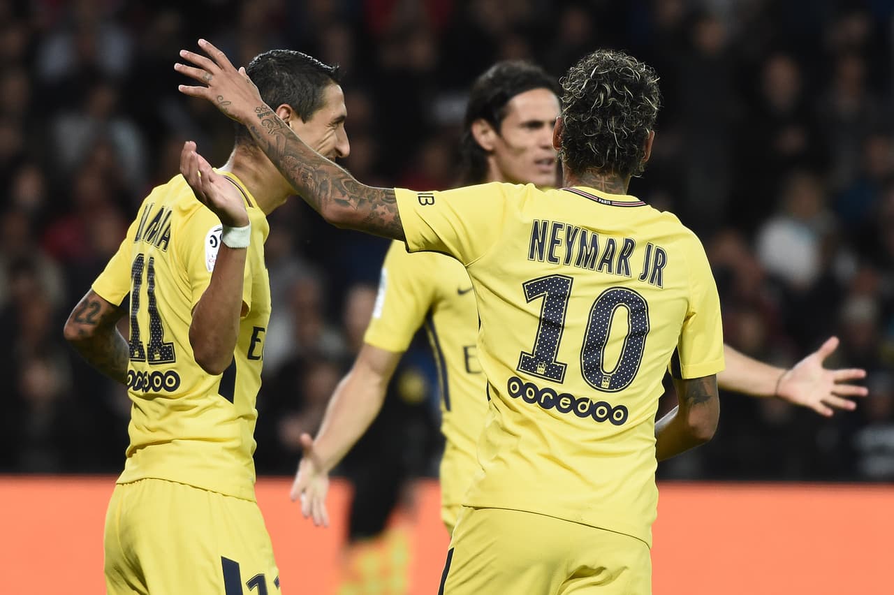 Cavani le devolvió la asistencia a Neymar al minuto 81 para poner cifras definitivas.