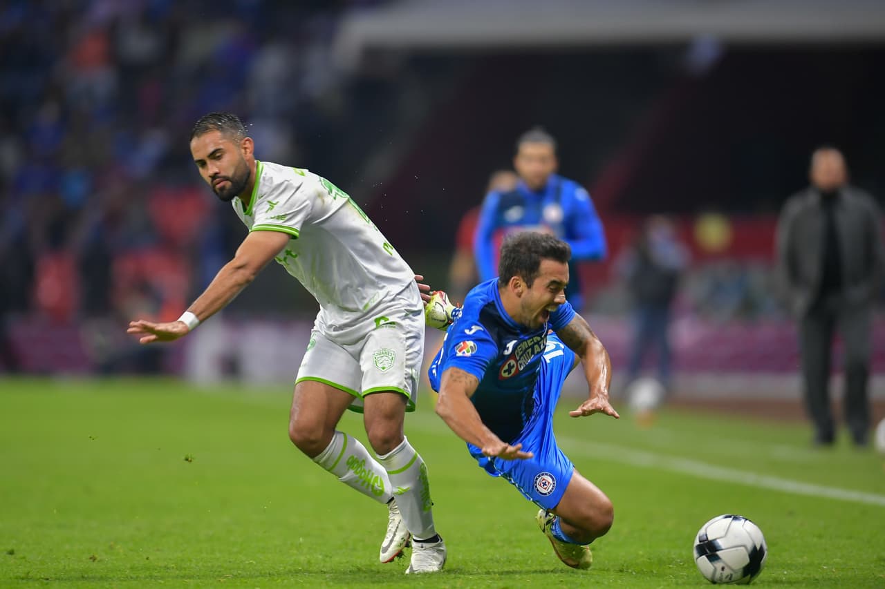 El resto del encuentro fue accidentado y las tarjetas amarillas se robaron el protagonismo.