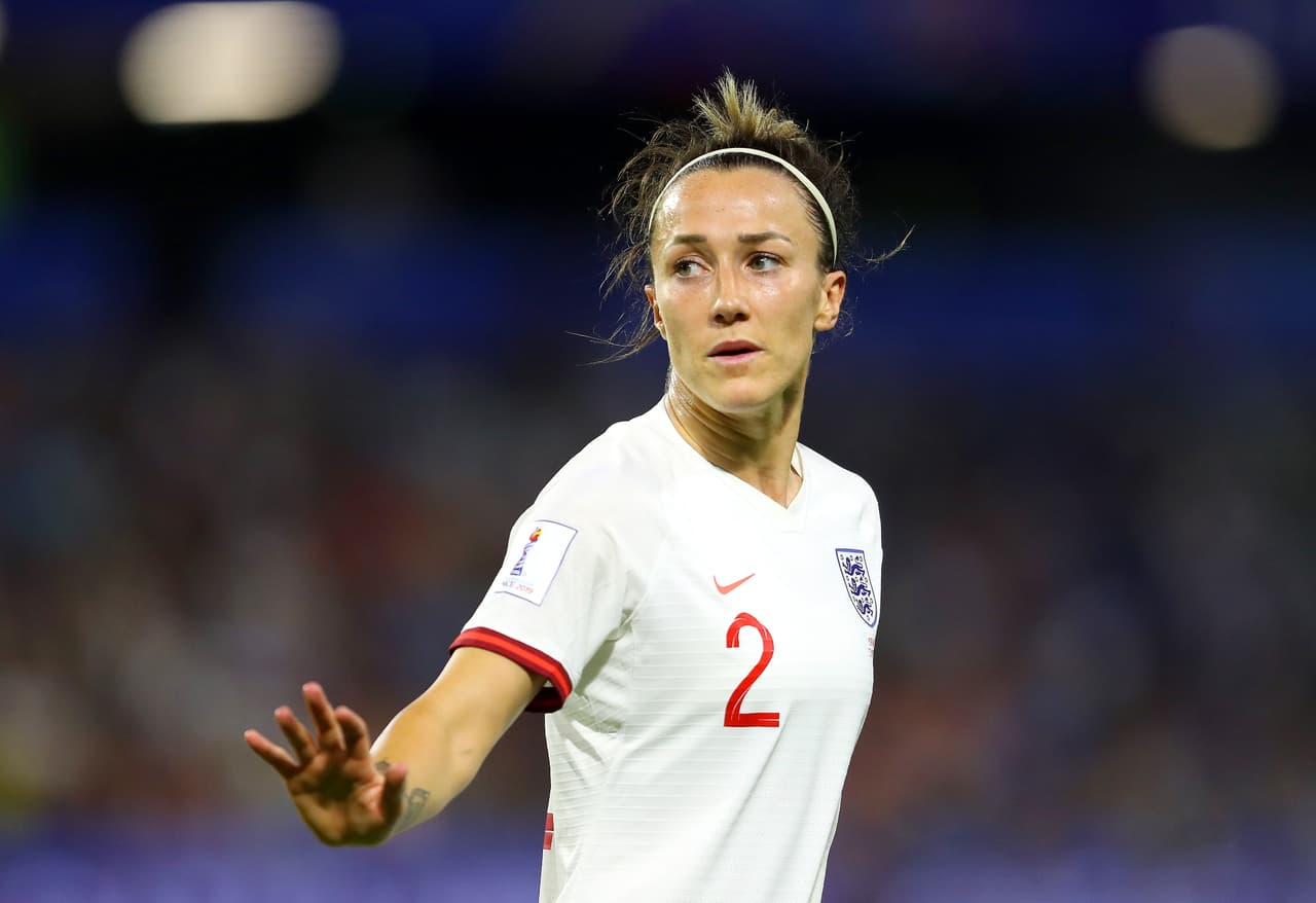 Lucy Bronze, británica, tiene 27 años y juega para Olympique Lyonnais.