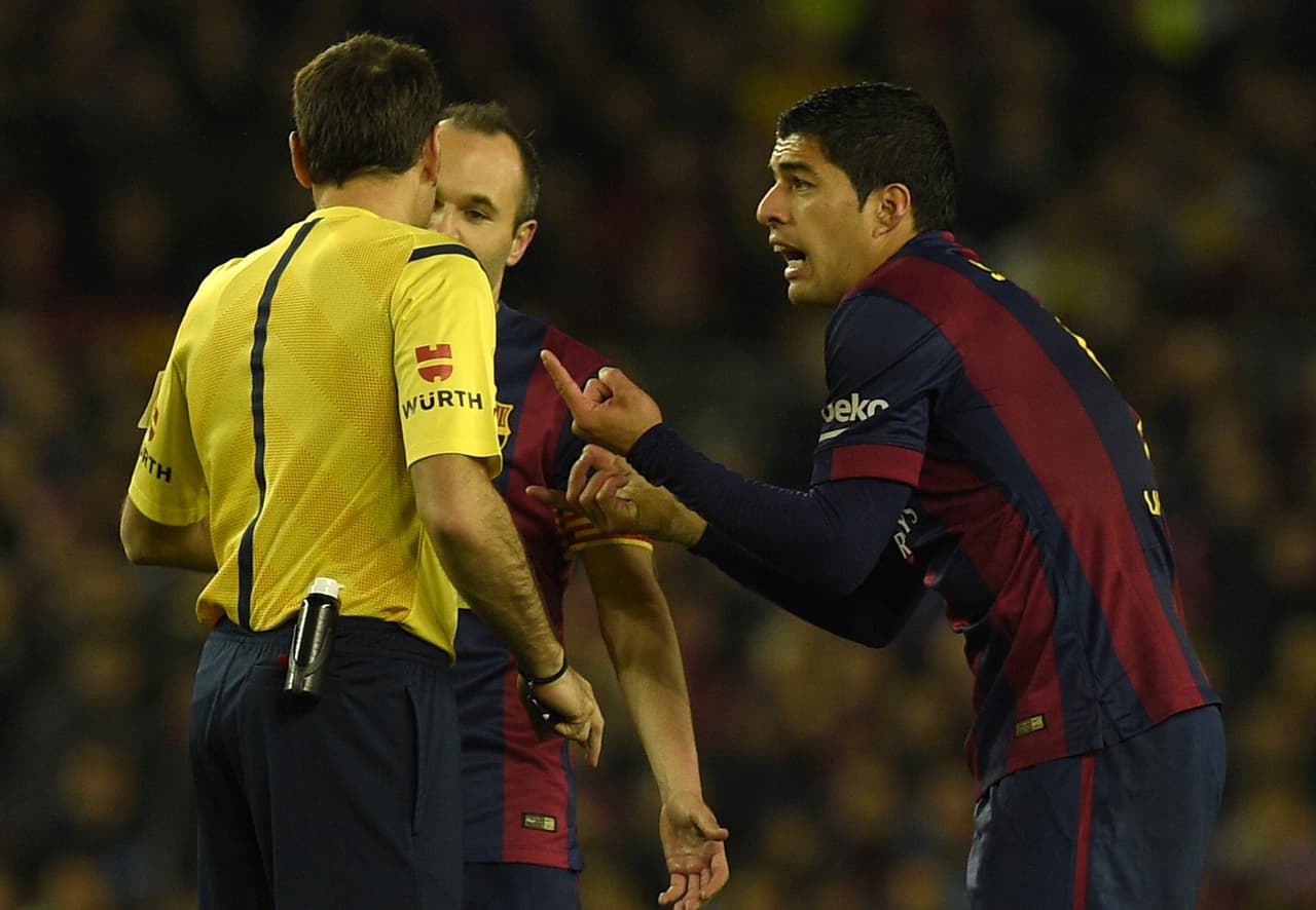 Investigan presiones a árbitro asistente del Real Madrid-Barcelona