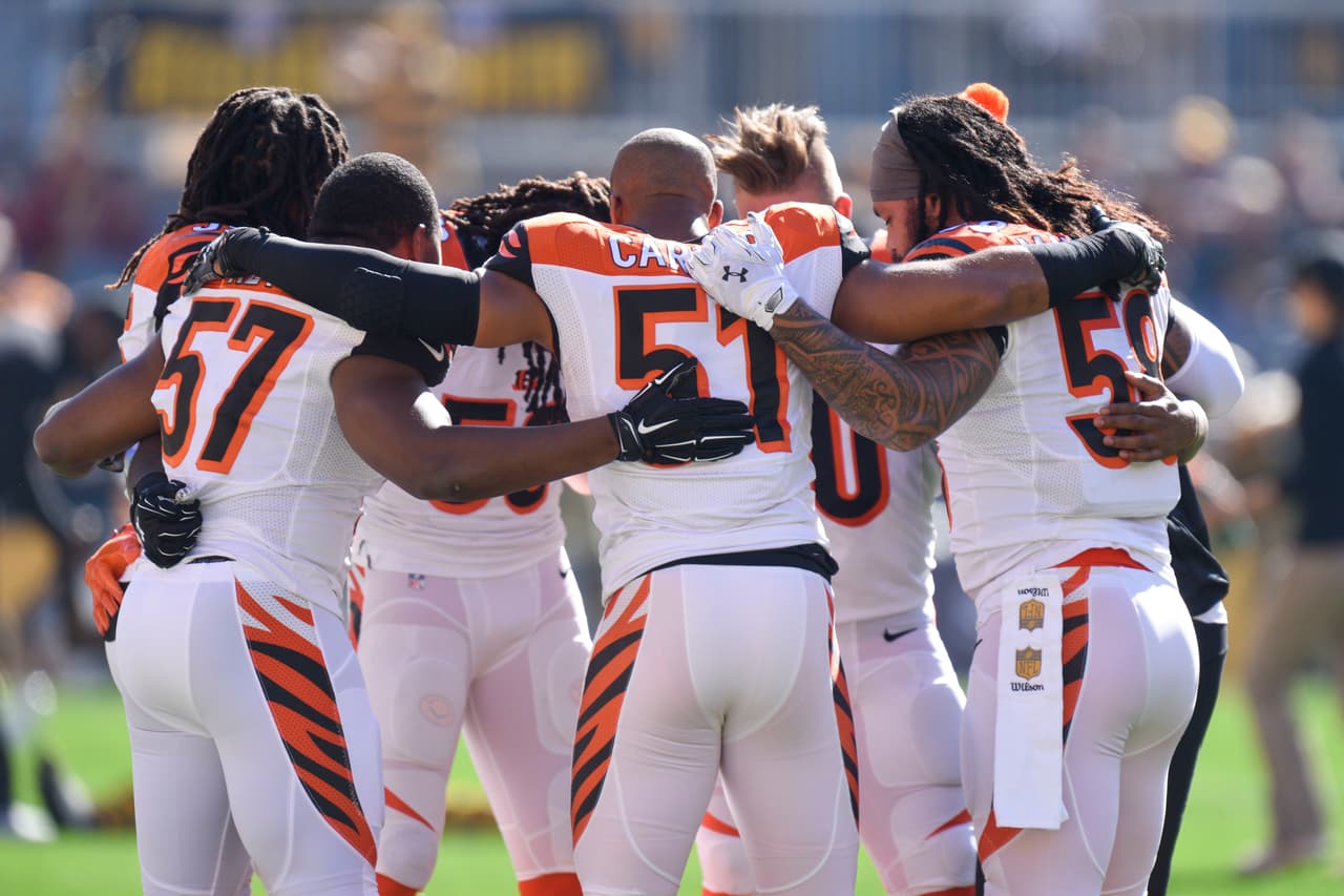 Gran duelo divisional vivieron los Bengals vs. los Steelers, donde Cincinnati mantuvo el invicto al amargar el regreso de Roethlisberger a Pittsburgh 16-10. Checa las mejores tomas de este partido.