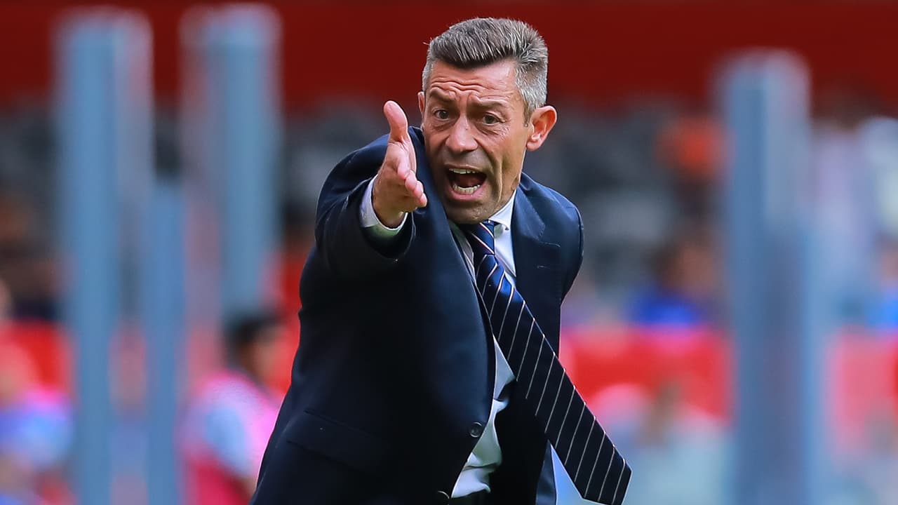 Caixinha, en negociaciones con Santos para volver como entrenador