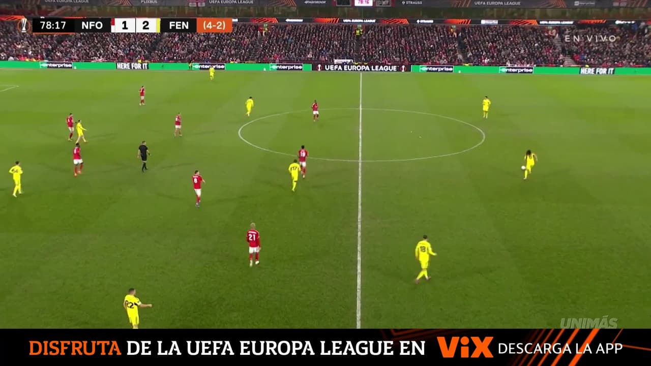 Tarık Çetin realiza atajada clave y evita el segundo del Nottingham Forest