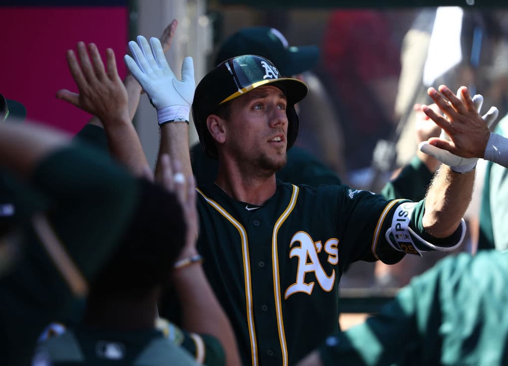 Con récord de 97-65 los Athletics demostraron ser un equipo contra los pronósticos, pues al inicio de 2018 no estaba en las previsiones que figuraran entre los aspirantes a ganar un boleto al Playoff.