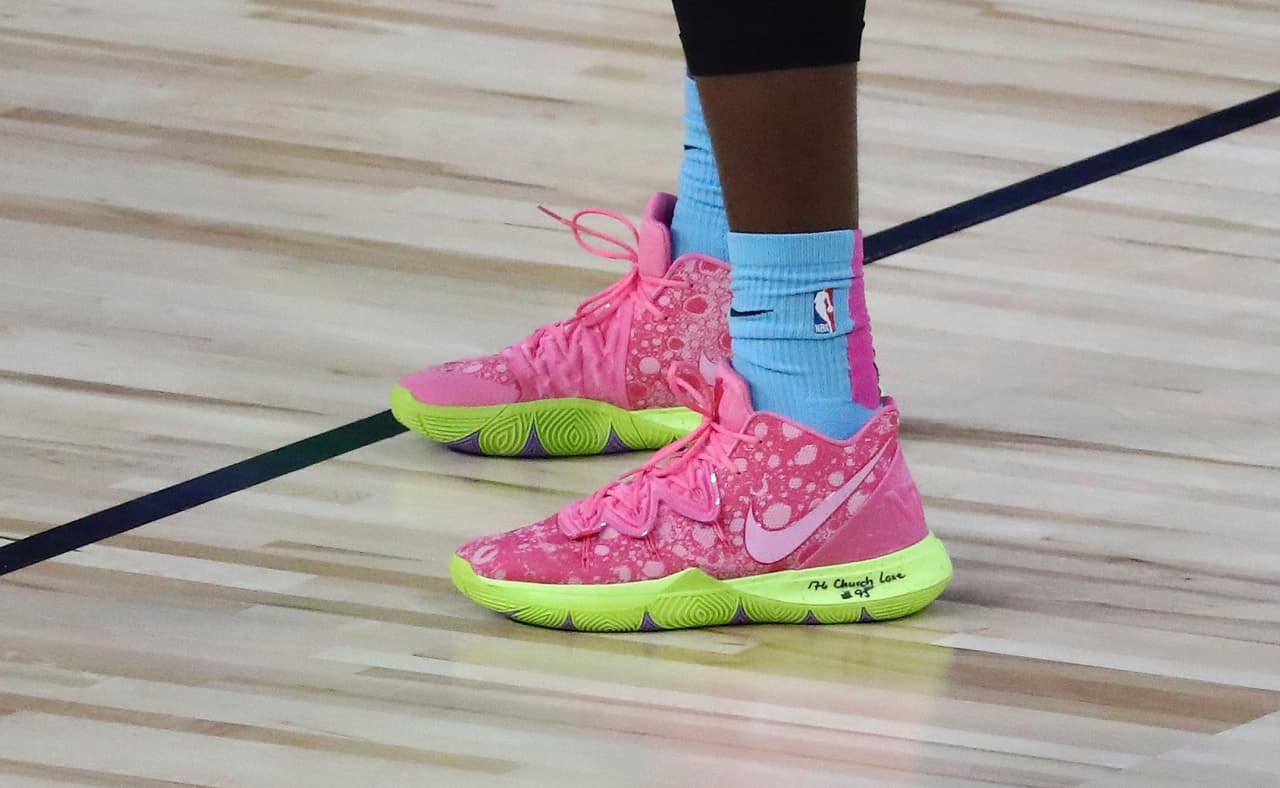 Los jugadores lucen distintas marcas y diseños de calzado en este regreso de la NBA dentro de la burbuja en Orlando.