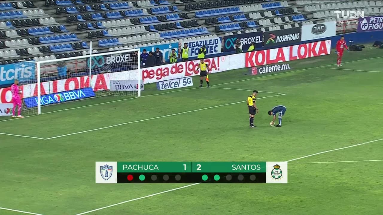 ¡GOOOL! Javier López anota para Pachuca.