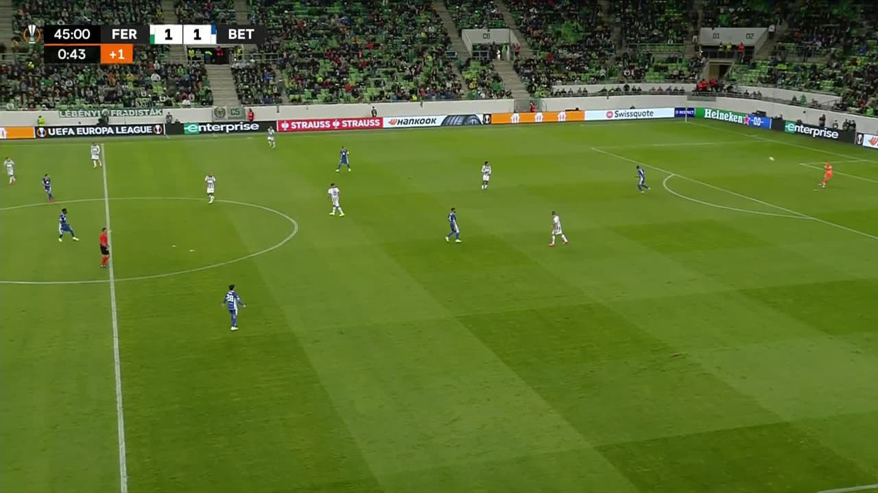 ¡TIRO ATAJADO! disparo por Borja Iglesias.