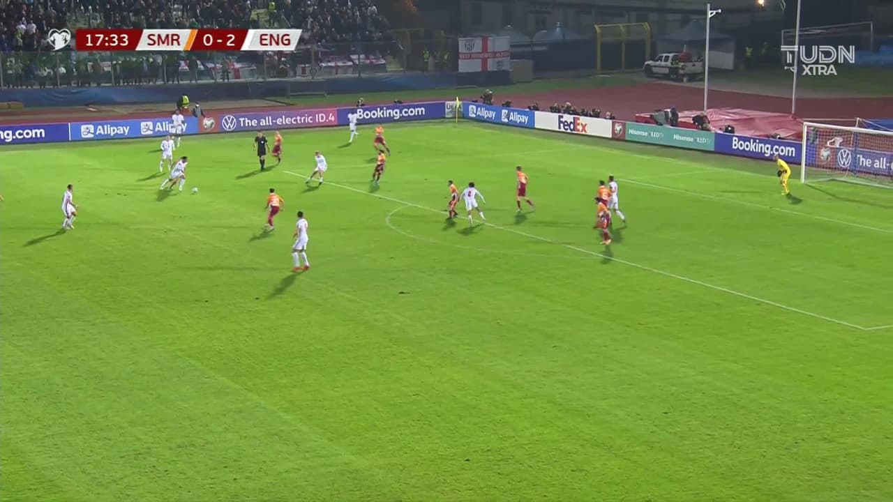 ¡TIRO ATAJADO! disparo por Jude Bellingham.