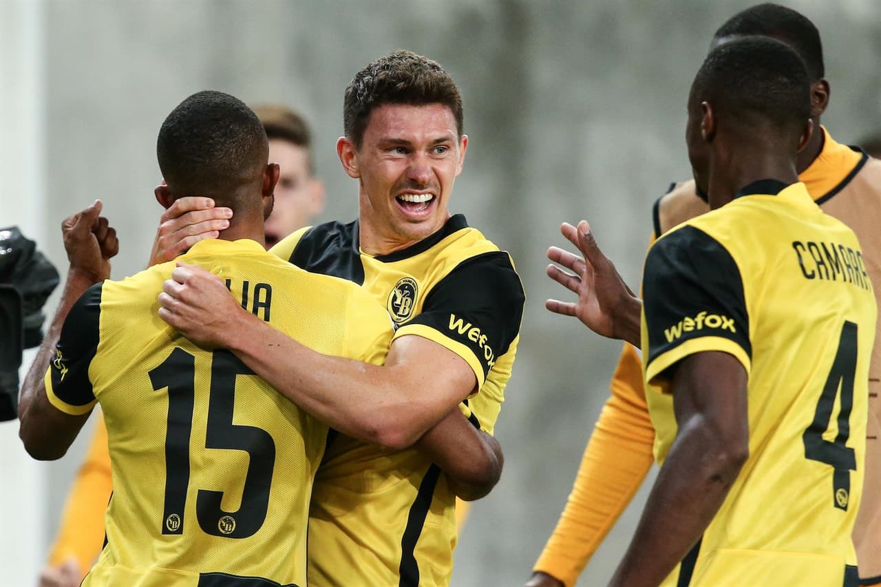 Tras una emocionante serie, Young Boys se impone al Ferencvaros en este partido 3-2 y en global, consigue su pase a la fase de grupos de la UEFA Champions League. Los goles por parte del club húngaro corrieron a cargo de Henry Wingo y Ryan Mmae, mientras que por parte de los suizos, Zesiger, Fassnacht y Mambimbi le dieron la victoria y el boleto a su equipo.