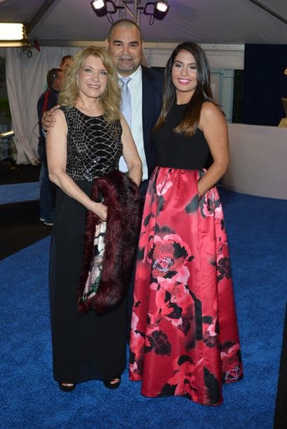 Otra leyenda de la portería, el paraguayo Chilavert con su esposa y su hija.