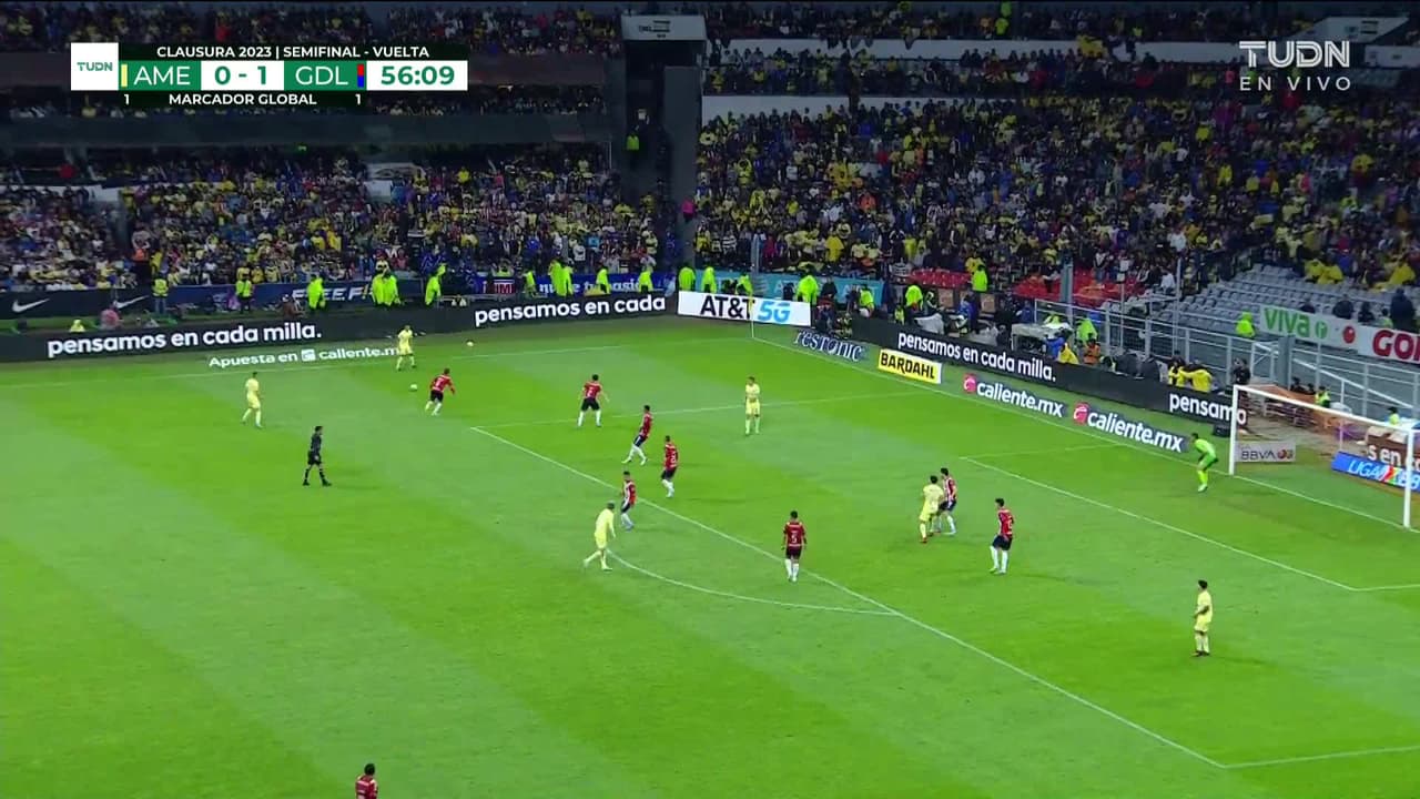 ¡GOOOL! Diego Valdés anota para América.
