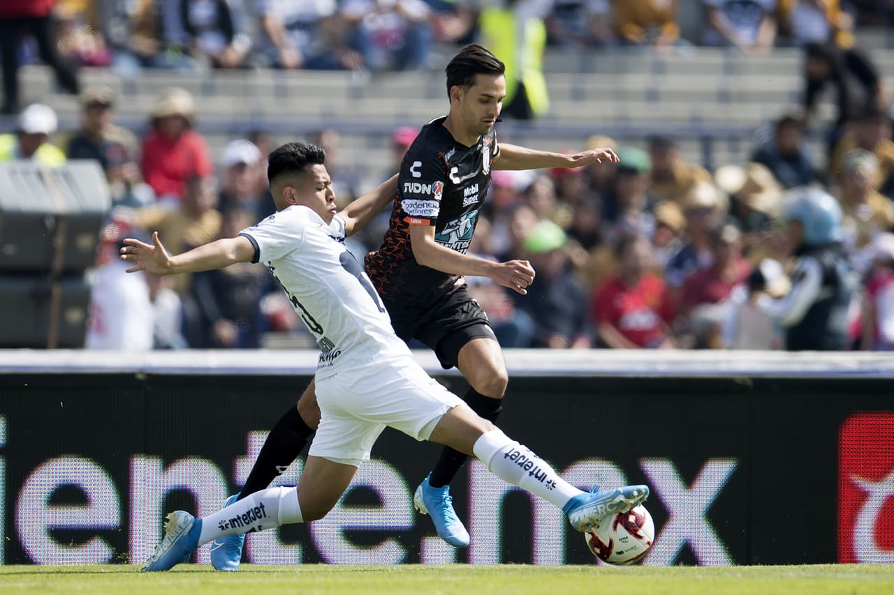 La UNAM se queda con la victoria ante Pachuca. Gracias a los goles de Sebastián Saucedo y Marco García en su debut con los Pumas, suman sus tres primeros puntos en la Liga MX.