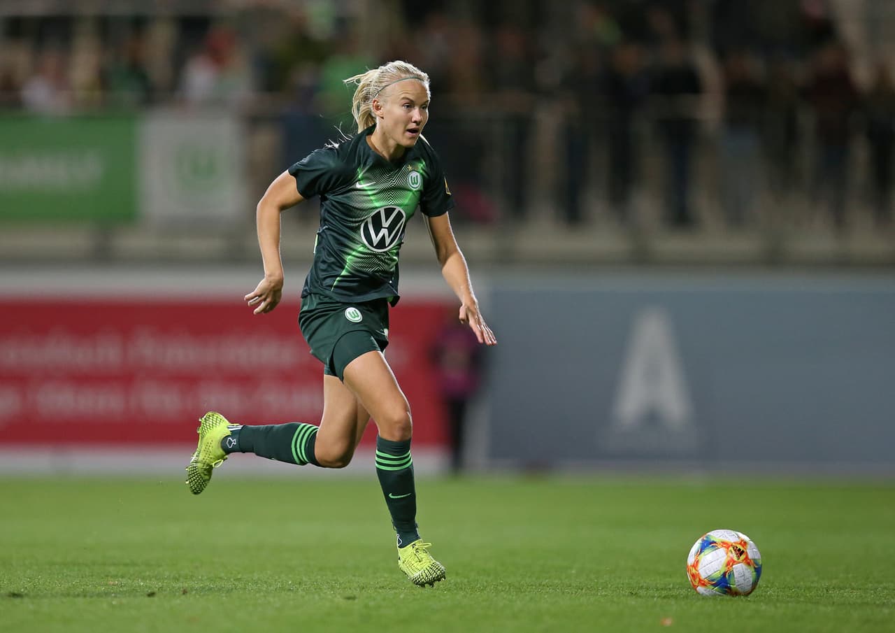 Pernille Harder, danesa de 26 años y juega para el VfL Wolfsburg.
