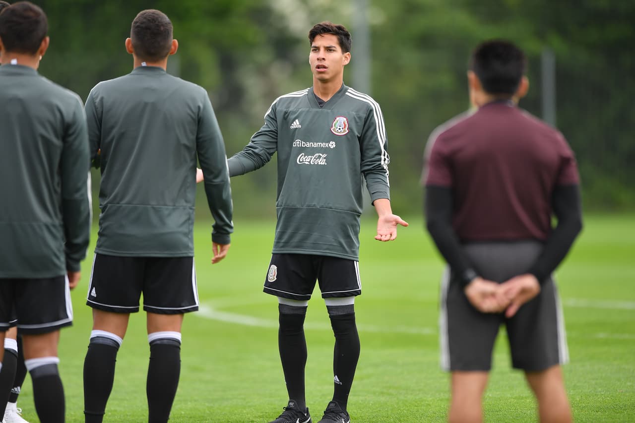 En medio de la decepción tras dos derrotas, Diego Lainez lidera a México en su sueño de avanzar en el Mundial Sub-20 y es así como el atacante y sus compañeros se preparan para el reto contra Ecuador.