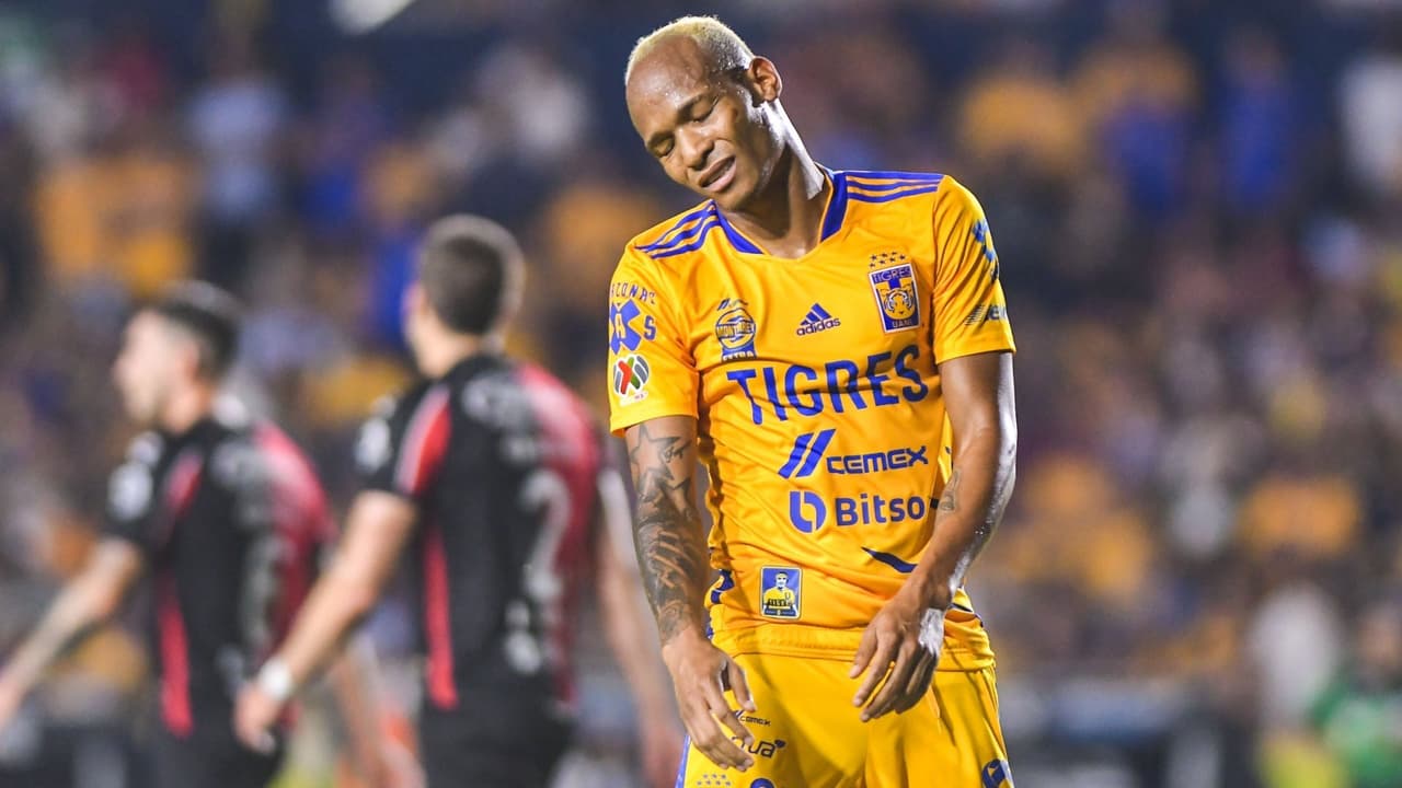 Quiñones no viaja con Tigres por inquietud salarial y puede salir