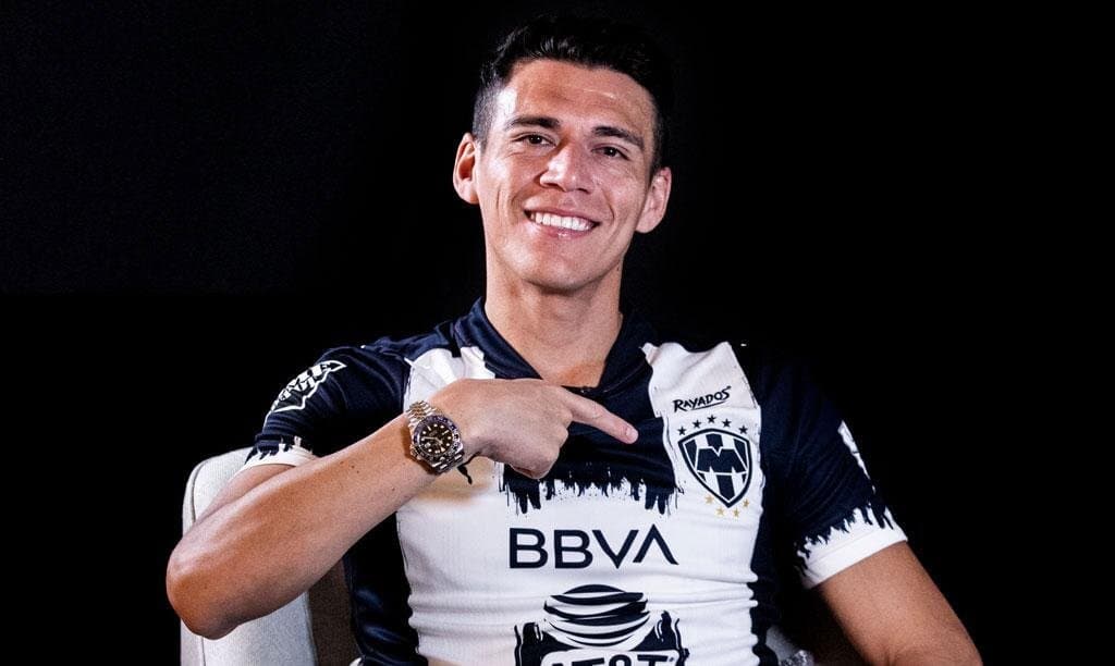 Héctor Moreno se lesiona y puede debutar frente a Chivas