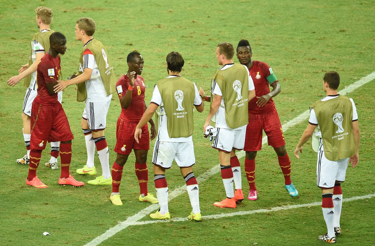El triunfo ante una potencia se escapó entre los dedos y las oportunidades de avanzar a la siguiente ronda quedaban muy limitadas. Un triunfo ante Portugal y que Estados Unidos cayera goleada con los Teutones.