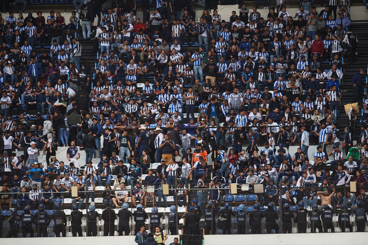 La afición de América y Rayados ya juega la Gran Final de la Liga MX.