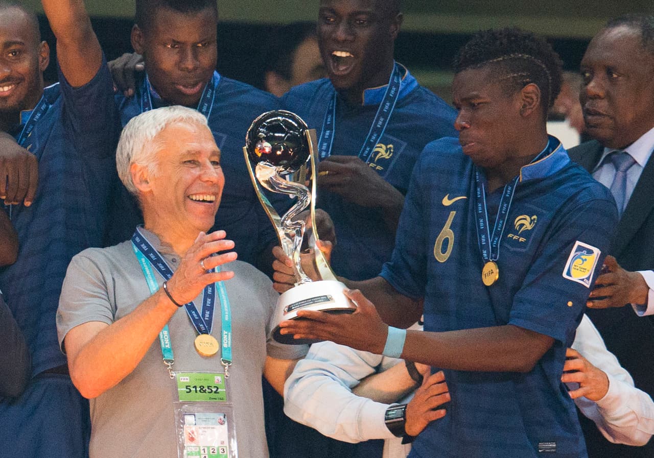 Paul Pogba: en el Mundial de Turquía 2015 el mediocampista francés consiguió llevarse todos los elogios por su gran rendimiento como Balón de Oro. En dicha competición el equipo galo quedó como campeón al vencer en la Final a Uruguay por penales.