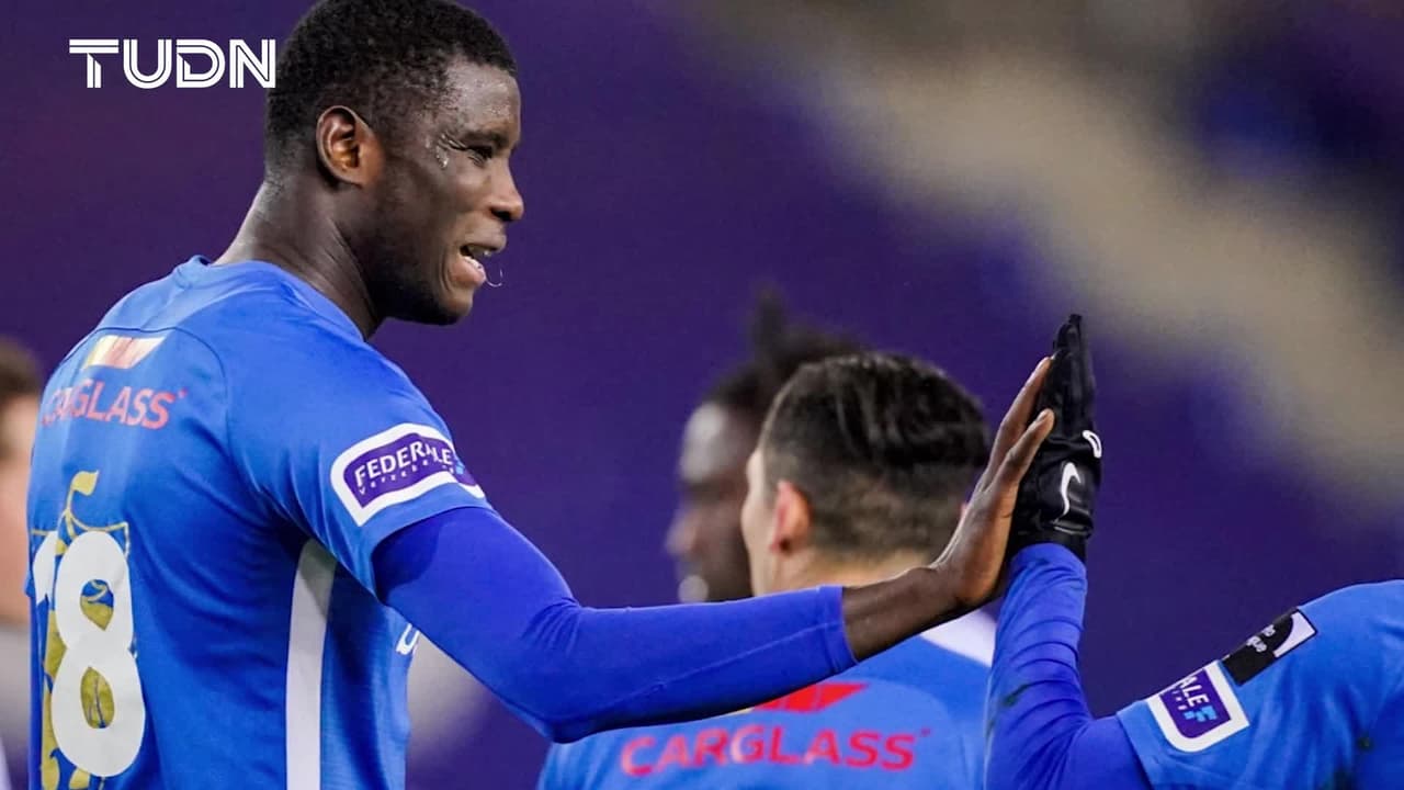 El Genk de Arteaga gana y acecha el subliderato en Bélgica