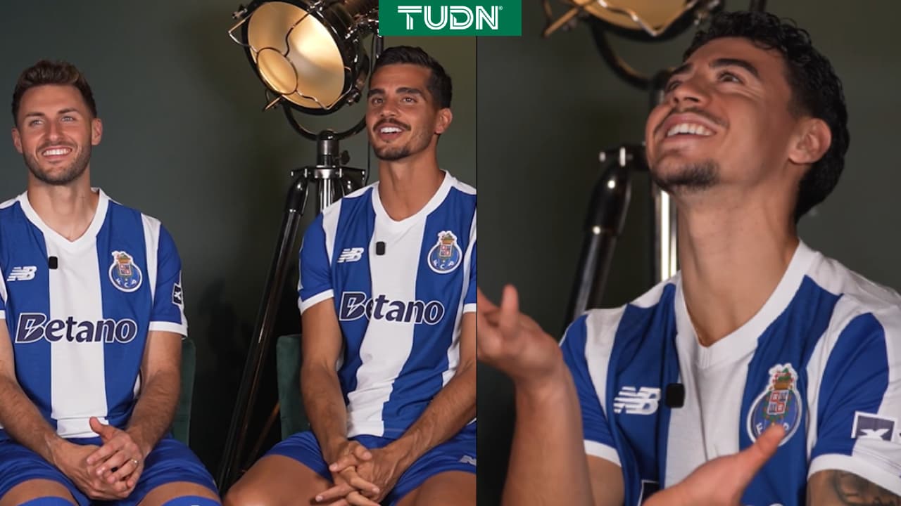 Santiago Gimenez y los jugadores del Porto farmean aura