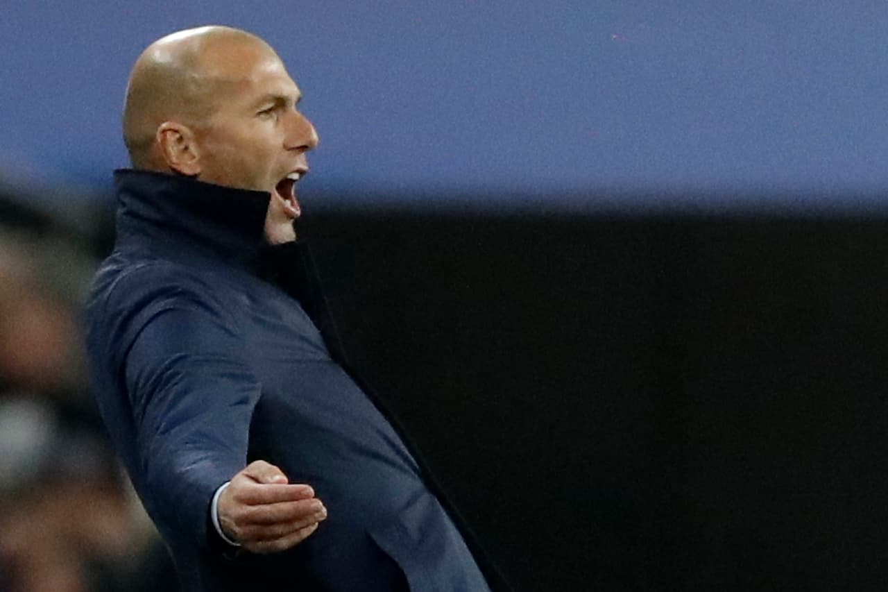 <b>Mejor Entrenador: </b>Zinedine Zidane (Real Madrid C.F.)