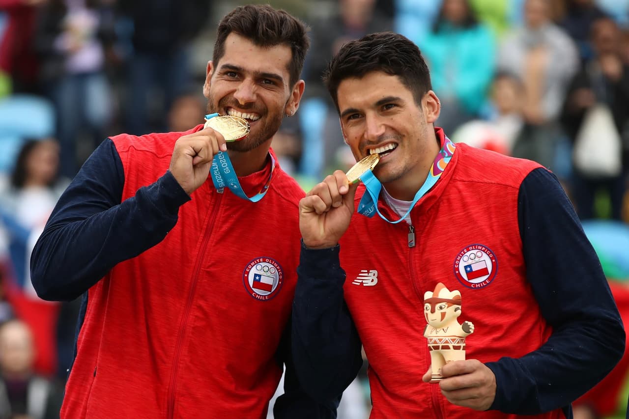 Los primos Marco y Esteban Grimalt se llevaron el oro en el voleibol de playa.