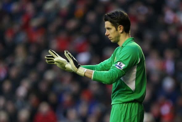 Brad Jones:El arquero australiano sabe darle seguridad a su equipo bajo los 3 palos, aunque no circula por toda a cancha él es factor.Más de ¡Golazo Extra!