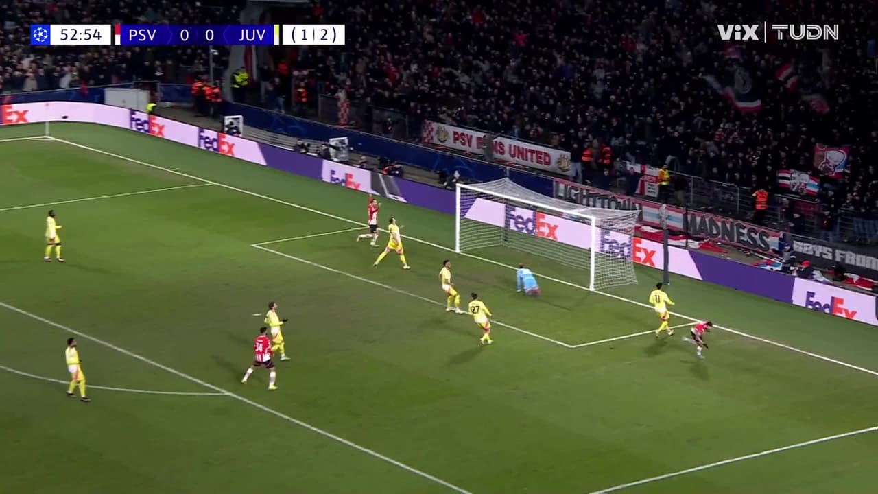 ¡Gol del PSV, anota Ivan Perisic!