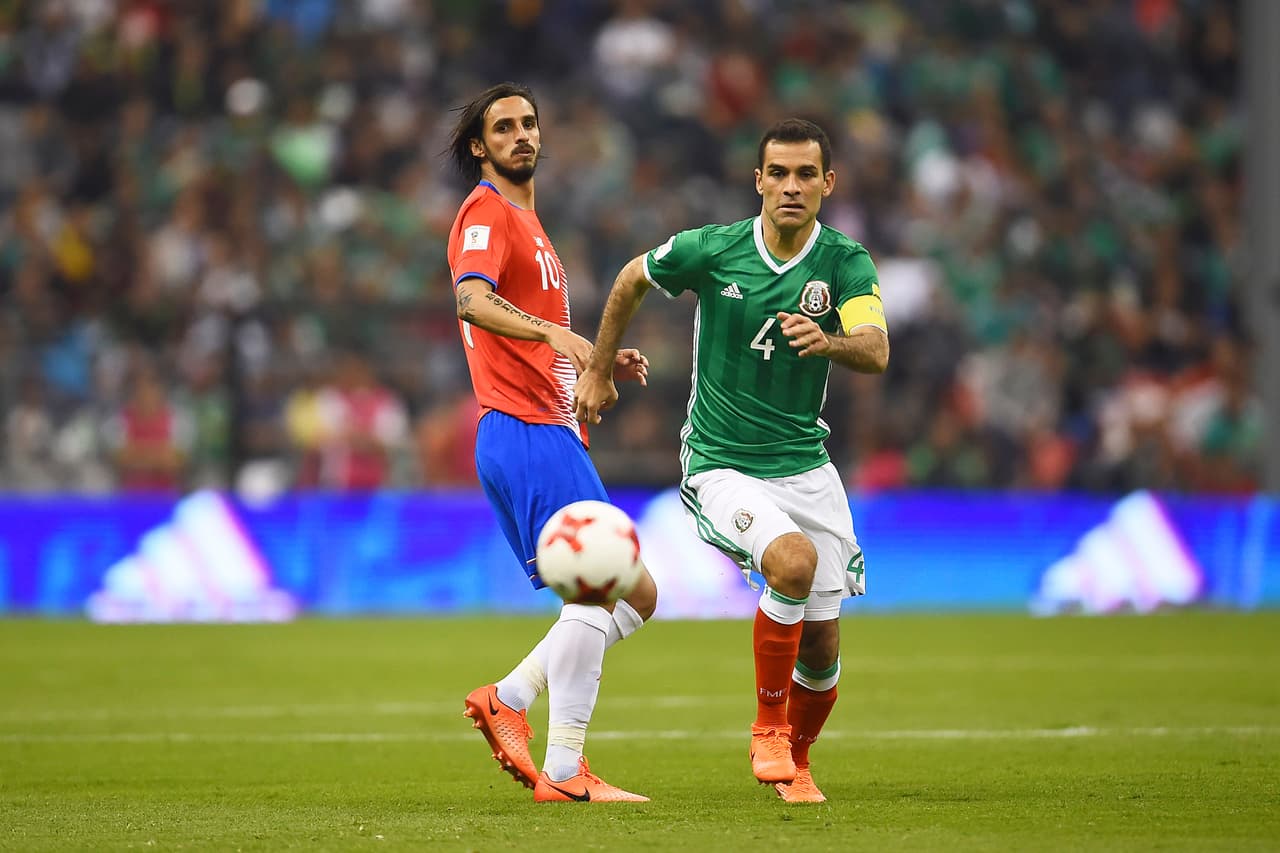 Como siempre, Rafael Márquez aportó su experiencia en la defensa mexicana.