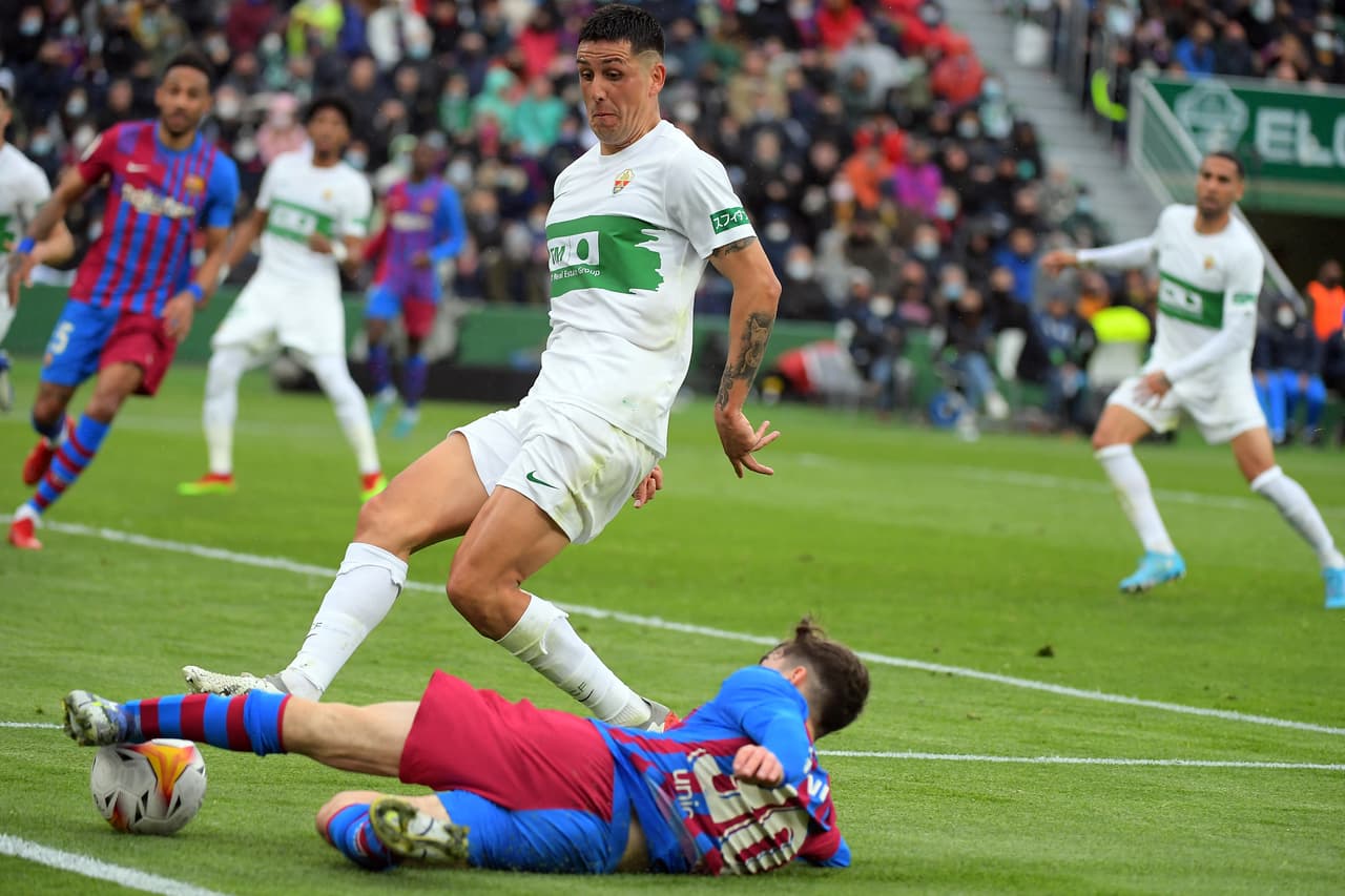 Gran remontada del Barcelona de visitante ante el Elche de cara a su eliminatoria en la Europa League