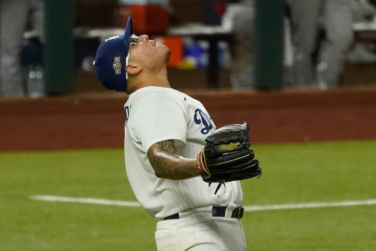 Julio Urias llega por segunda ocasión a una Serie Mundial.